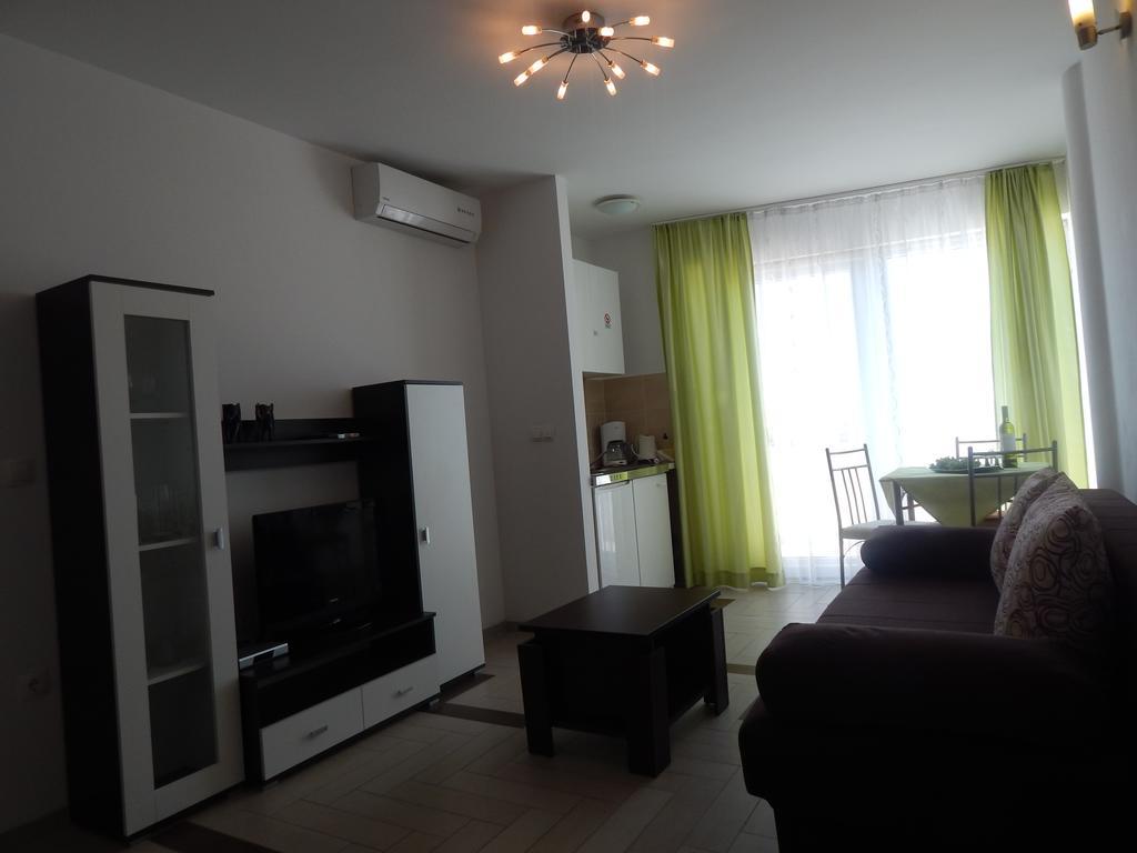 Apartments Sofija Podstrana Buitenkant foto